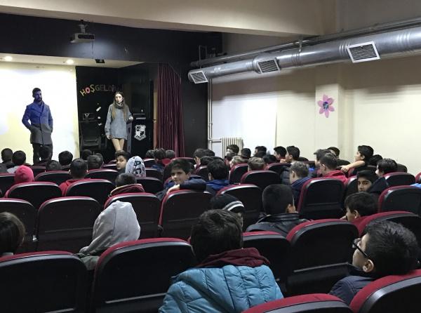 Ergenlik Dönemi Gelişim Özellikleri Semineri Verildi